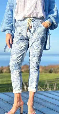 Wendy denimbukser med jeansprint dark denim LikeLondon