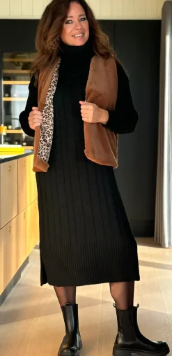 Zenia faux fur vest chocolate LikeLondon